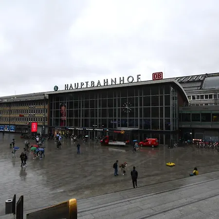 Koeln- Pulheimer Hof 75 * Pulheim